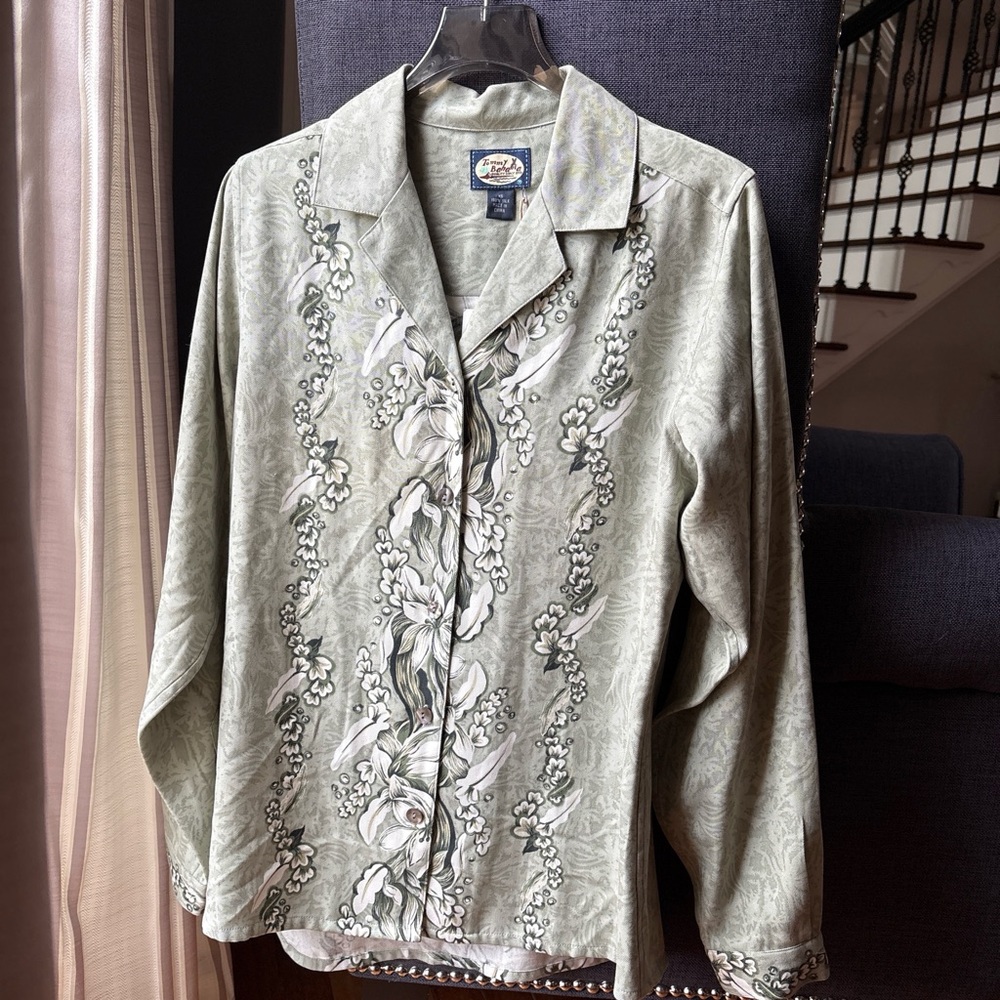 Y2K Vintage Tommy Bahama Sage Green Floral‎ tropical Silk Button-Up Shirt NWT XS